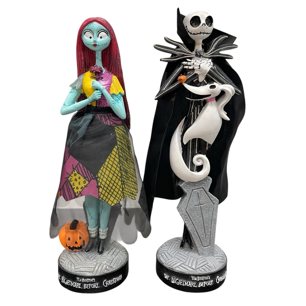 Disney Nightmare Before Christmas Jack Skellington and Sally Figures